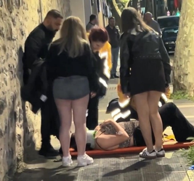 Üniversite öğrencisi Betül yaşamını yitirdi, 4 kişinin hayati tehlikesi devam ediyor | Olay anı kamerada
