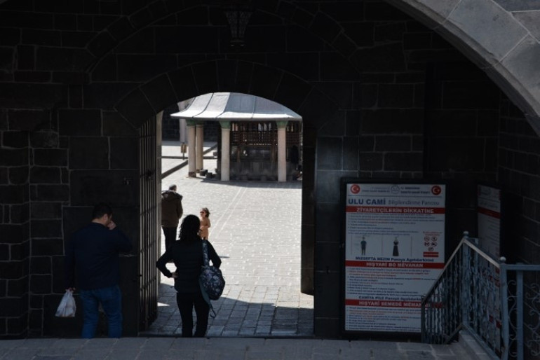 Diyarbakır Ulu Camiinde şüphe uyandıran boşluk | Bu konunun araştırılmasını istiyoruz
