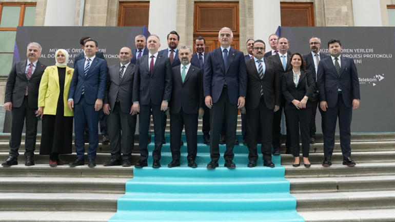 Müze ve ören yerlerinde dijital dönüşüm hamlesi T.C. kimlik kartları Müzekart’a dönüşüyor