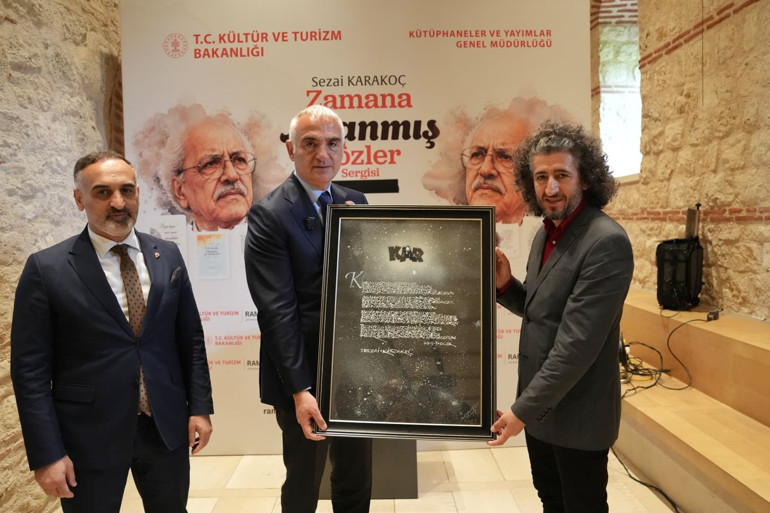 Karakoç’un gizli arşivi ilk kez ortaya çıktı Daha önce hiç görülmemiş belgeler ilk kez sergileniyor
