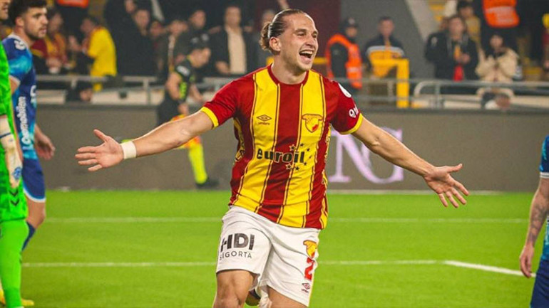 Beşiktaşta transfer atağı sağdan başlayacak