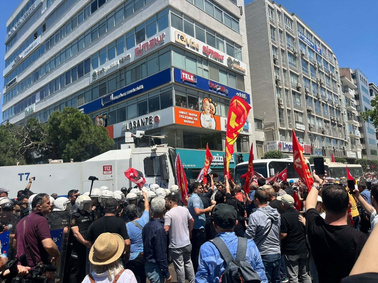 İzmirde Özgür Özelin mitingi öncesi gerginlik