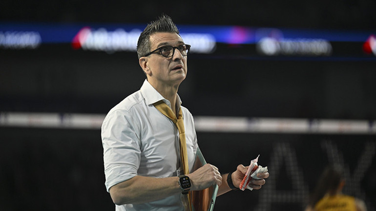 VakıfBank’tan Ayça Aykaça veda Zehra Güneş gözyaşlarına boğuldu