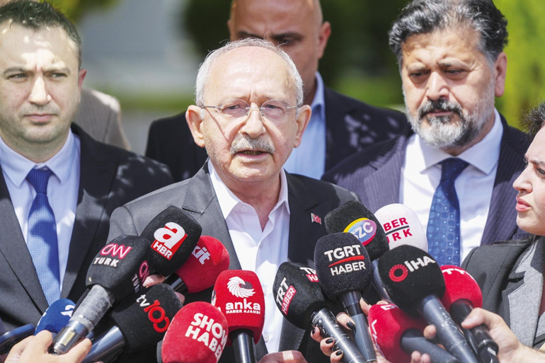 3 bayram sonra AK Parti-CHP bayramlaşıyor