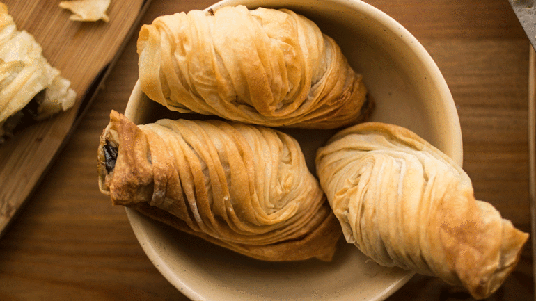 Bayram sofralarınız için börek fikirleri: Çıtır çıtır 10 farklı börek tarifi