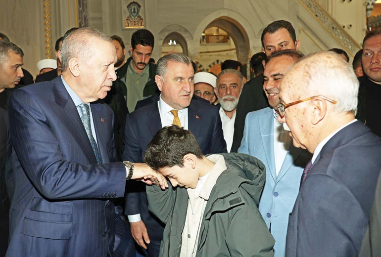 Cumhurbaşkanı Erdoğan’dan bayramda birlik mesajı