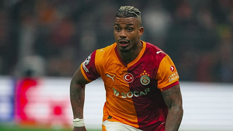 Galatasarayda beklenmedik gelişme Görüşmeler tıkandı, ayrılmak istiyor