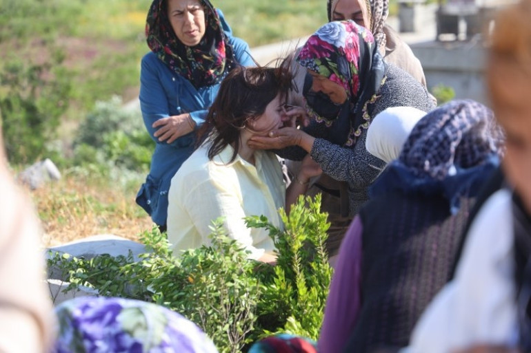  Cani baba 3 yaşındaki oğlunu katledip parçalara ayırdı