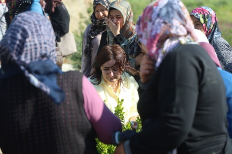  Cani baba 3 yaşındaki oğlunu katledip parçalara ayırdı