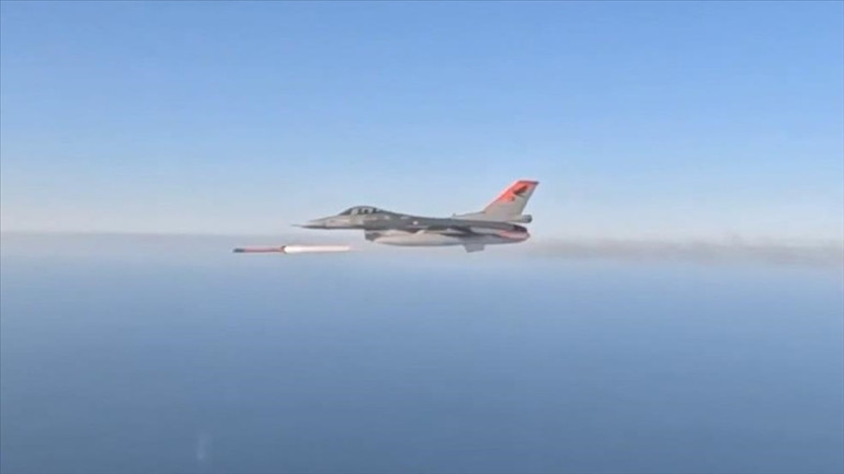 Türkiye’nin yeni hava-hava füzeleri sahnede İsrail basını telaşlandı... Mesaj açık