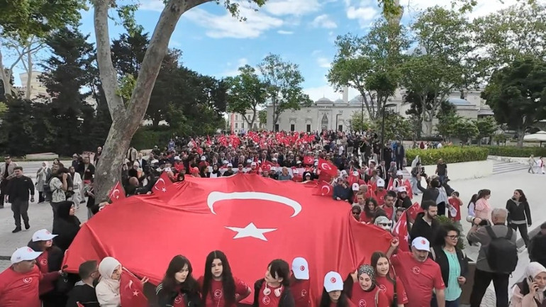 İstanbulda fethin 573. yıl dönümü kutlanıyor | Sultanahmetteki gösterilere yoğun ilgi