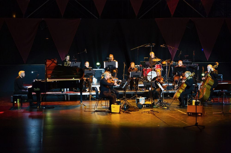 Main kıyısında uluslararası müzik festivali