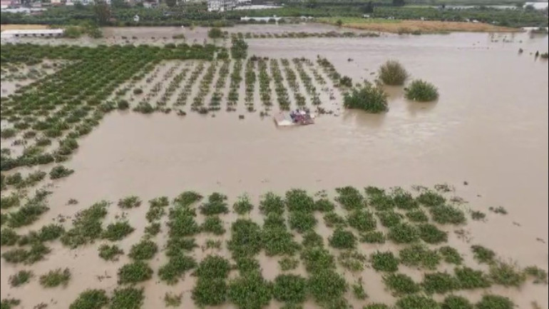 Meteoroloji uyarmıştı: Sağanak sonrası felaketi yaşadılar Yurdun farklı noktalarından şok görüntüler
