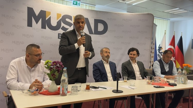 Berlinli Türkler bayramda buluştu