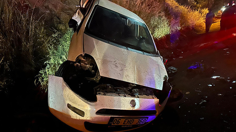 Burdurda 4 aracın karıştığı zincirleme kaza Çok sayıda ölü ve yaralı var