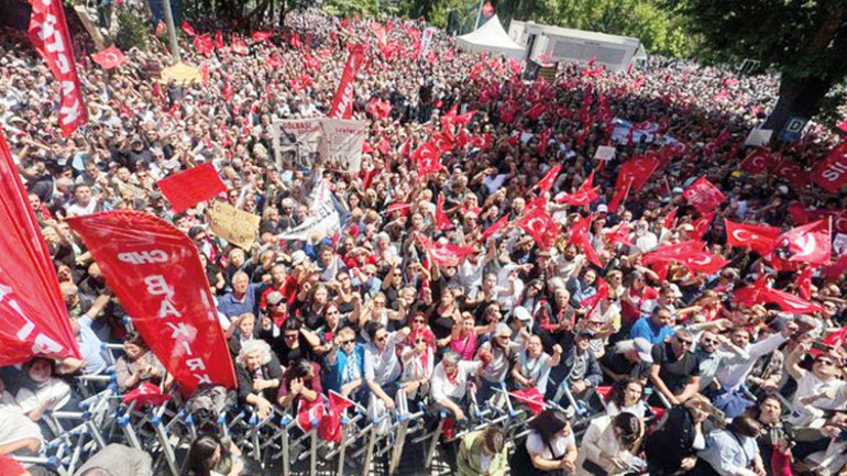2 adres 2 CHP Kılıçdaroğlu Genel Merkez’de, Özel güvenpark’ta