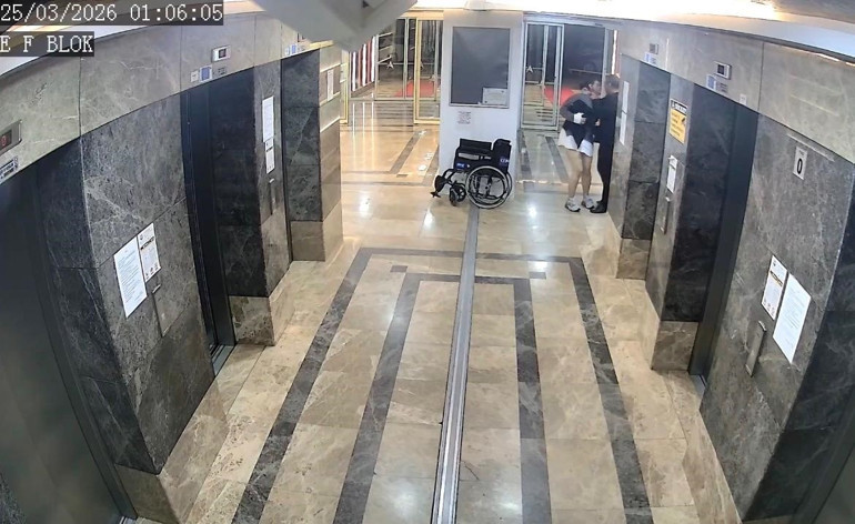  Baş şüpheli çarşafla yanına gitmiş