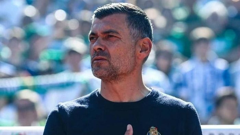 Beşiktaşta yeni aday Milanın eski hocası gündemde