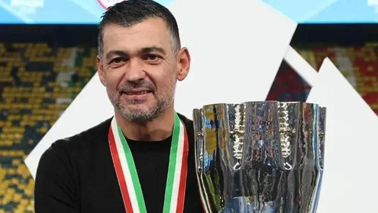 Beşiktaşta yeni aday Milanın eski hocası gündemde