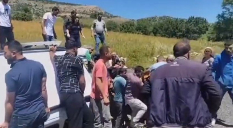  Sürücü öldü, eşi ve oğlu yaralandı