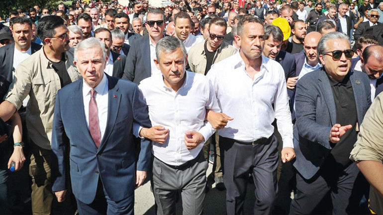 Çirkin bir boşanma