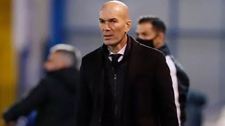 Zidane, İstanbul devine Tarihi sunum yapıldı