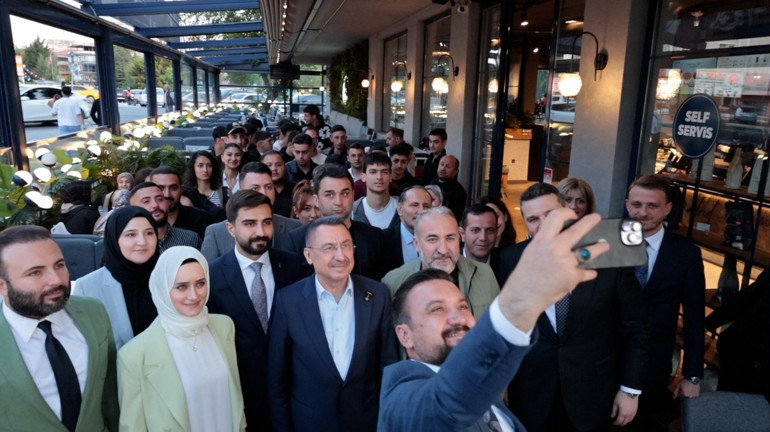 Gençler sordu, Oktay cevapladı