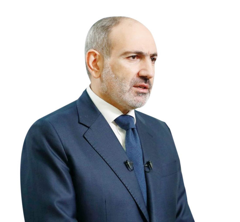 Ermenistan’ın iki yolu