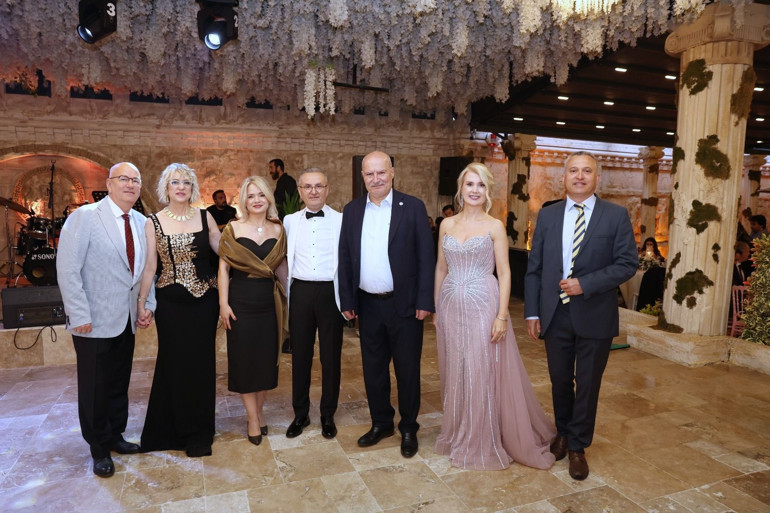 Diker ve Kurnaz ailelerinin mutlu günü