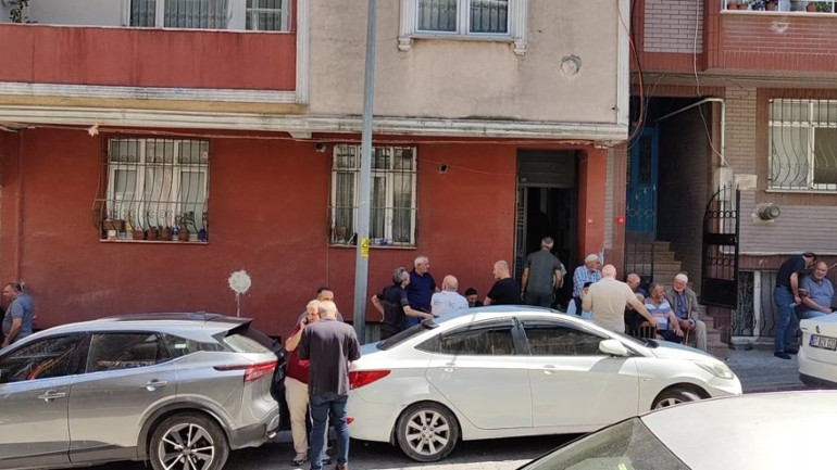 İstanbulda pencereden düşen yaşlı adam hayatını kaybetti