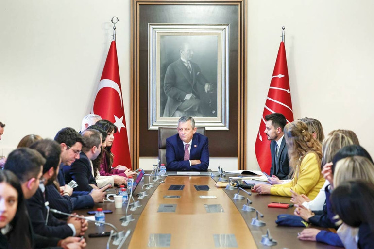  Yeni parti en kötü senaryoda