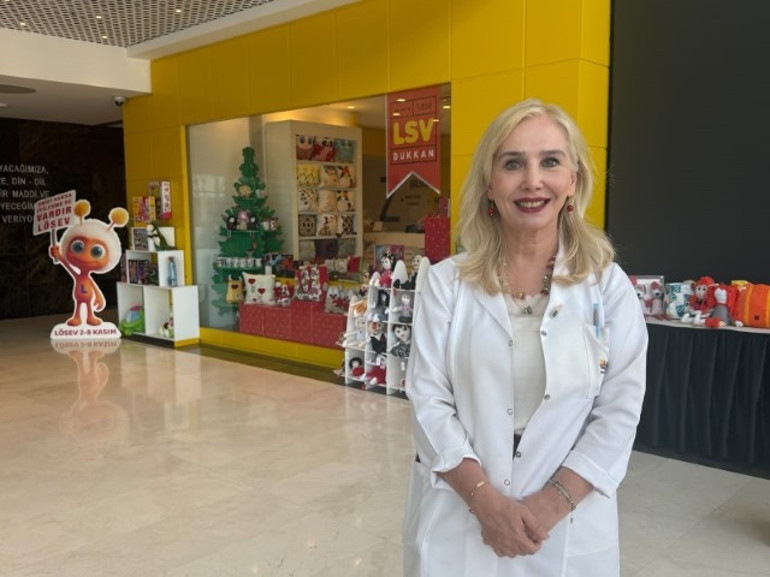 Ayşe hemşire, ağabeyinden yapılan nakille hayata tutundu