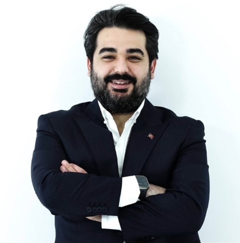  Böcekin parasını saklamış