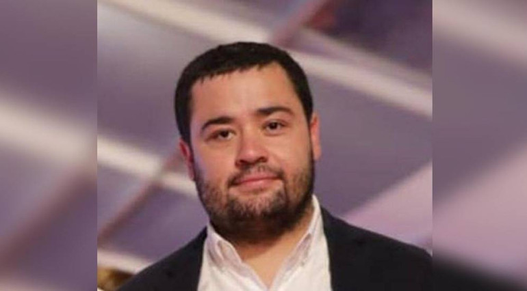  Böcekin parasını saklamış