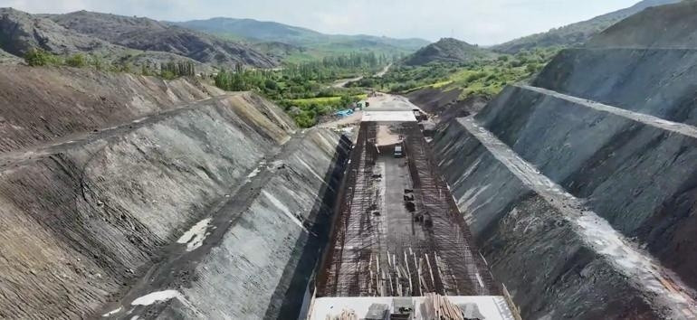 2 il arası seyahat süresi 2,5 saate düşüyor 3 il birbirine bağlanıyor