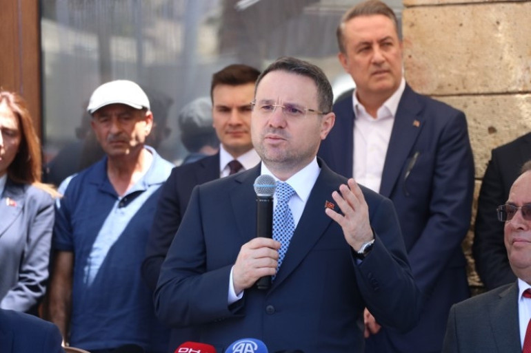 Bakan Gürlekten hemşehrilerine çifte müjde | Murat Kurum bakanımızla görüştüm diyerek duyurdu