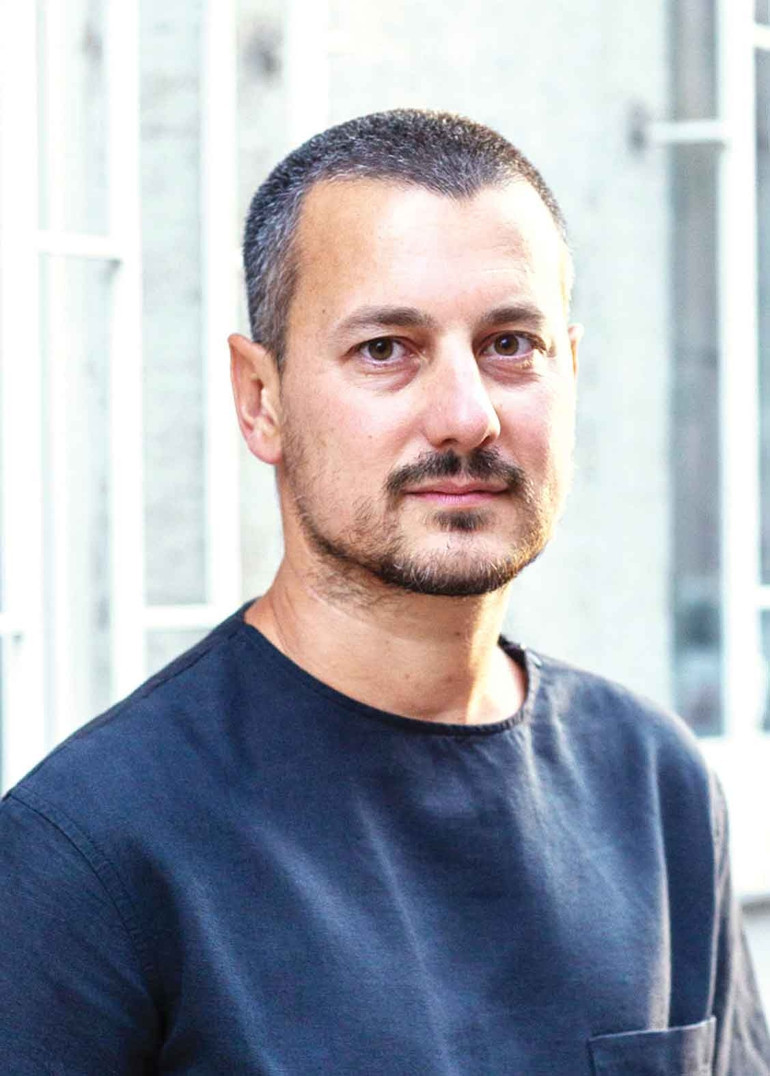 Labirentin içinde hepimiz eşitiz