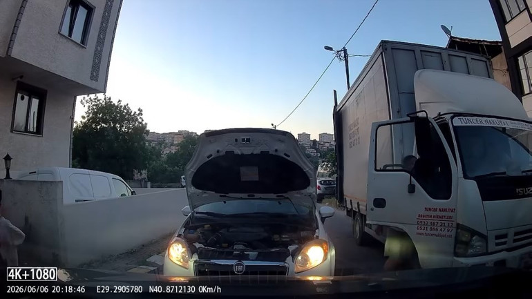  Kaputu açıp aracım arıza yaptı dedi