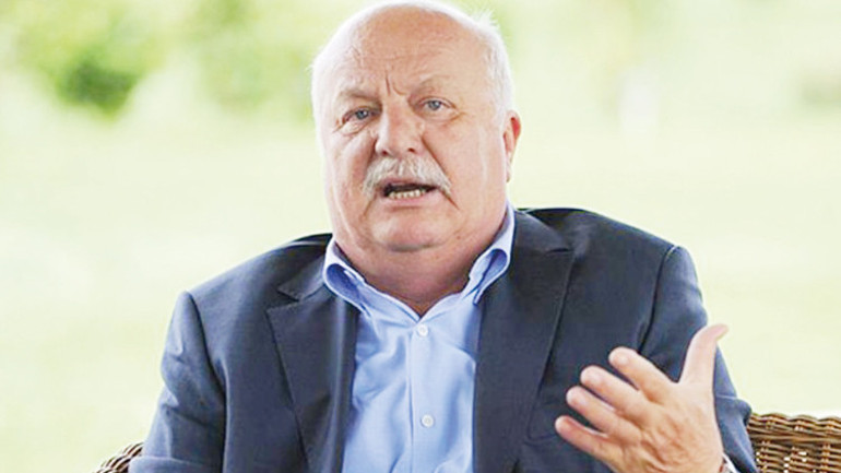 CHP’de eller kaosa kalktı