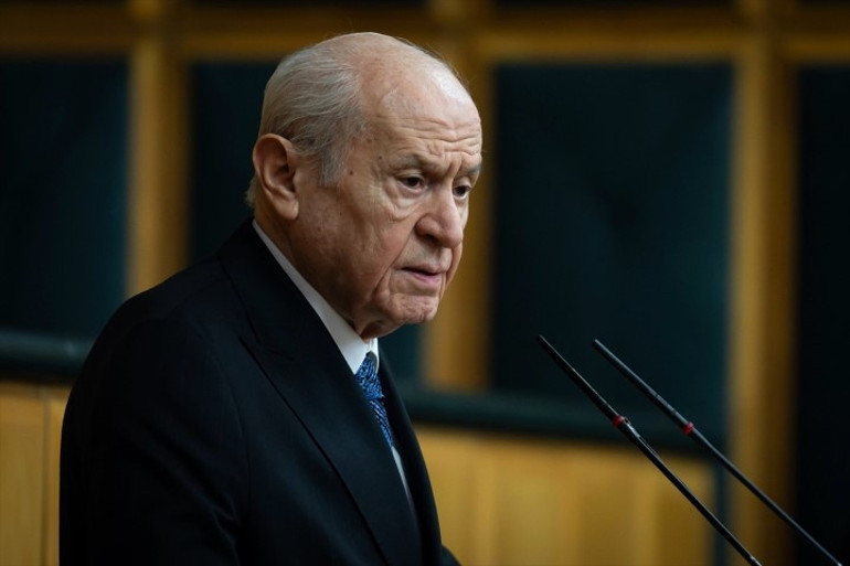 MHP lideri Bahçeli: CHPnin önünde iki yol var