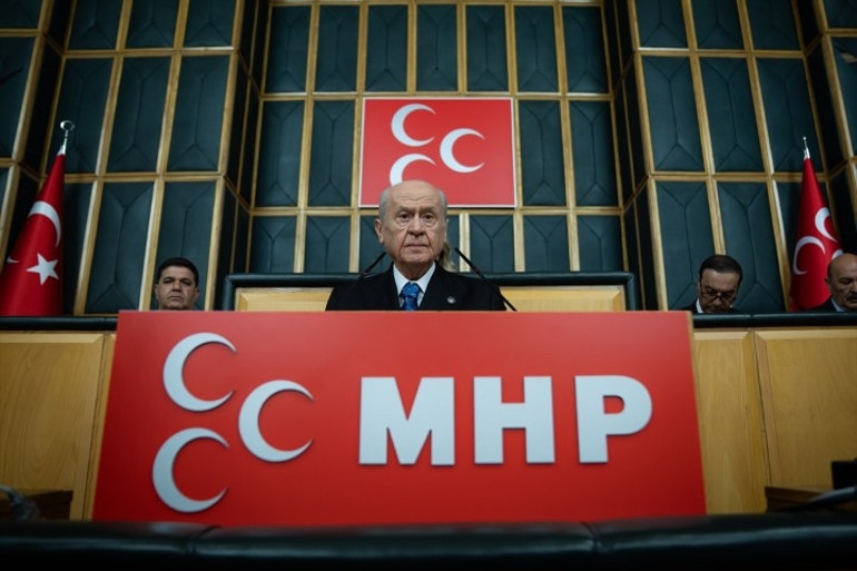 MHP lideri Bahçeli: CHPnin önünde iki yol var