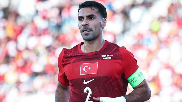 Milli futbolcudan Galatasarayın transfer teklifine ret