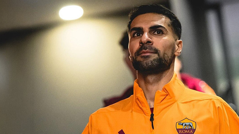 Milli futbolcudan Galatasarayın transfer teklifine ret