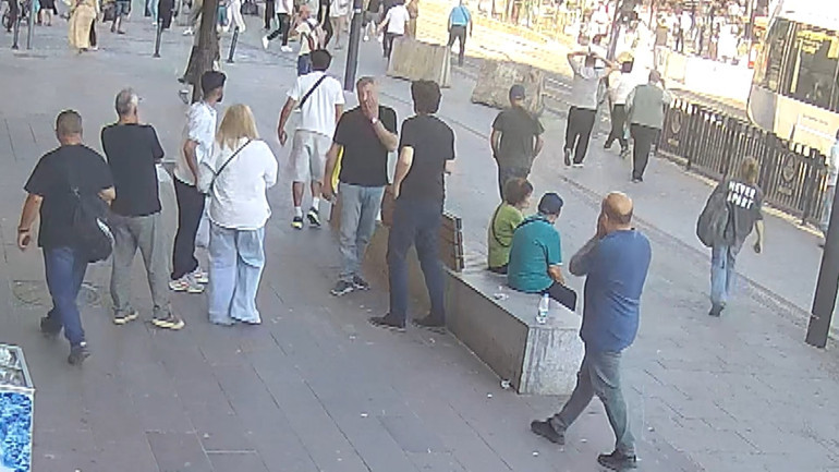  Raylara düşen 6 yaşındaki çocuk hayatını kaybetti