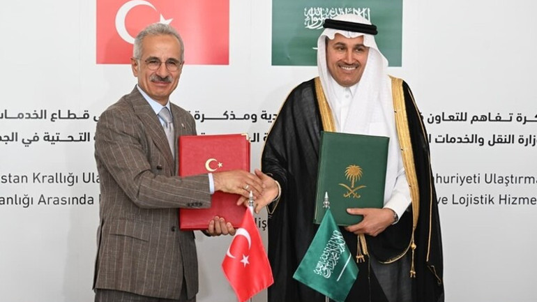 Türkiye’den dev ulaştırma hamlesi İki ülke birbirine doğrudan bağlanıyor