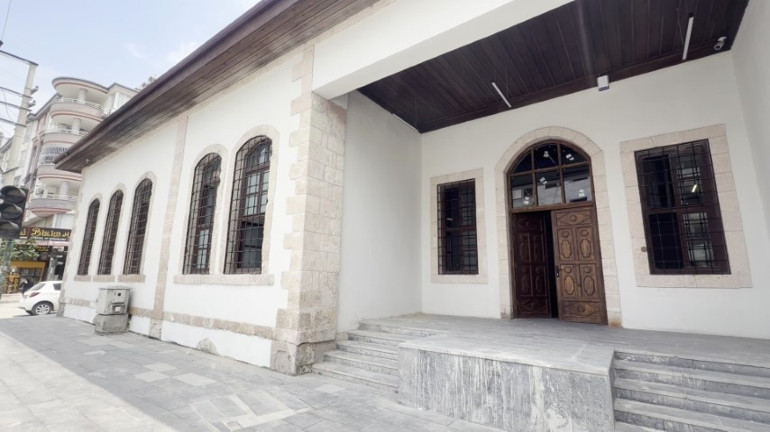 Devlet Bahçelinin okuduğu okul yeniden açılıyor