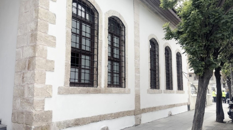 Devlet Bahçelinin okuduğu okul yeniden açılıyor