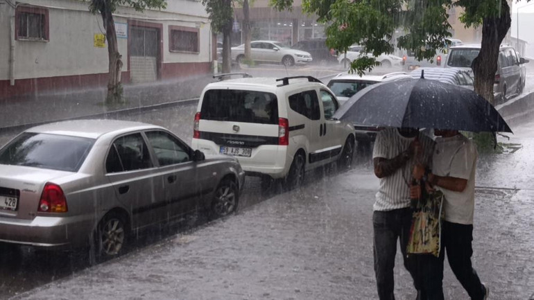 Meteoroloji uyardı: 5 bölgede gök gürültülü sağanak yağış bekleniyor