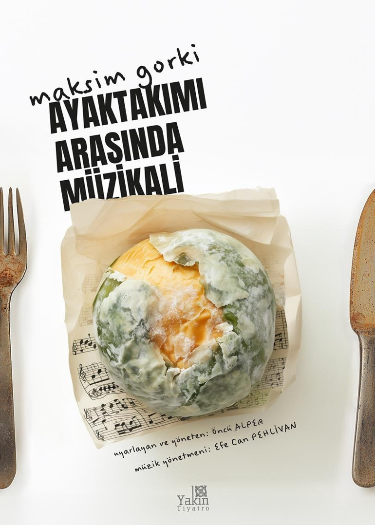 Kendi hikâyesine âşık...
