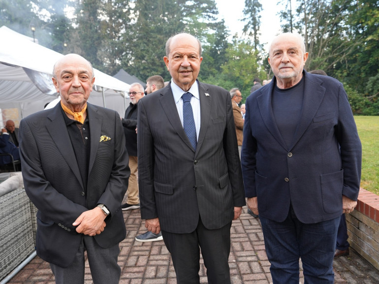 İş adamı Nural Ezel, Londra’nın VIP simalarını malikhanesinde buluşturdu